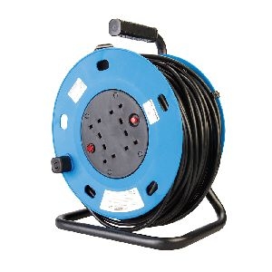 Powermaster - Ständer-Kabeltrommel 13 A, 230 V, 4 brit. Steckdosen, 50 m
